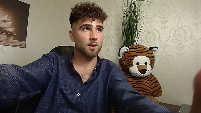 kyloeast (M young) - Cum SHOWWW FIRE WORK