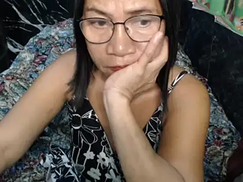 ASIANDOLLY4U69 webcam