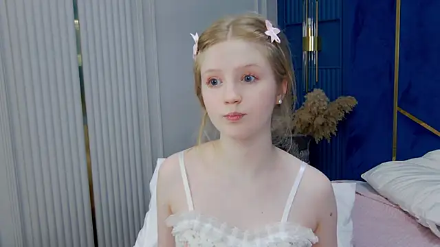 LilianHowards webcam