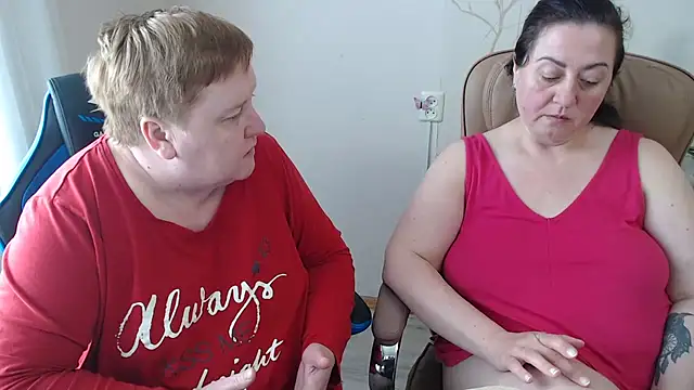 Lindy-Jeanie webcam