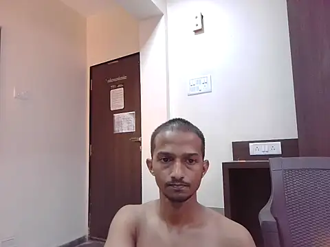 sexymeet (M young) - At hotel caught sex cum show in public