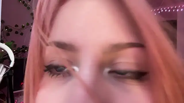 milimoon - Milimoon's free webcam - UK Sex Cams