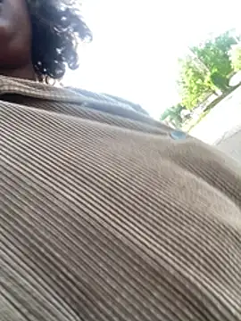 terrestrial-mermaid webcam