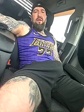 Beardedtattood webcam