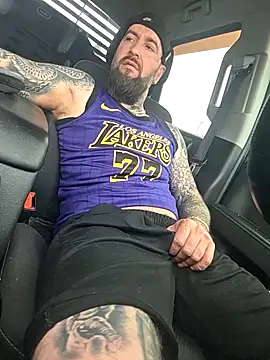 Beardedtattood webcam