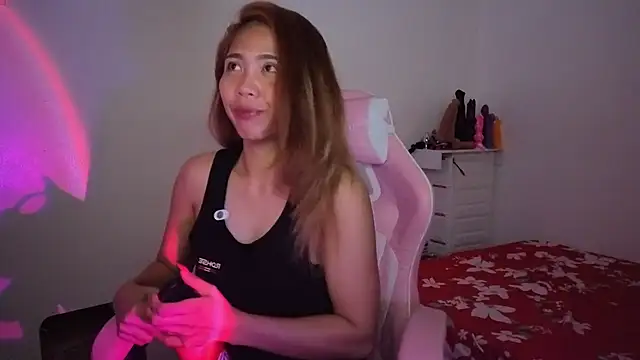 25sweetlilbunny webcam