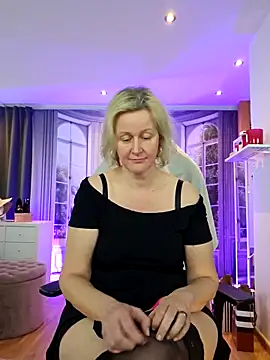 marlenebloem (F milf) - Make me happy