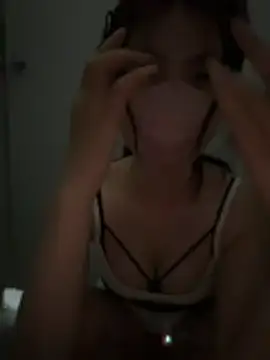 gougou13 Live Webcam on Stripchat