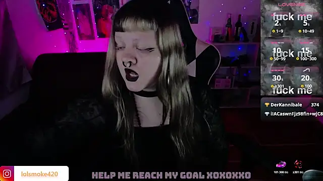 Bdsm_and_fries webcam