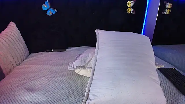 Anastasia_Whitee webcam