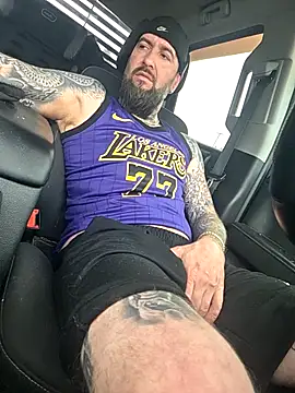 Beardedtattood webcam