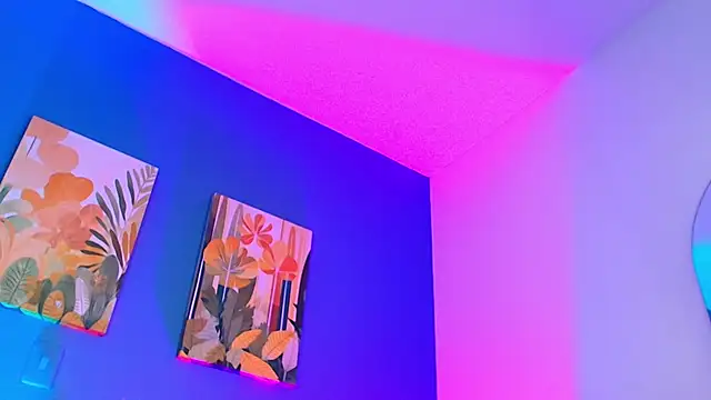 LOGAN_ADAMS27 webcam