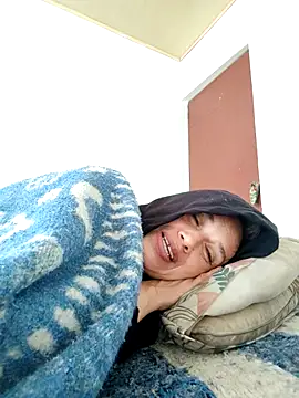 MARILYNMADELENAKOVANOVA webcam