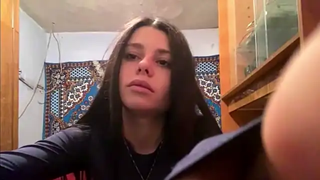 SunnyServano - Stripchat Cam Model