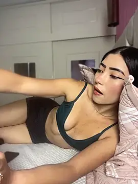 Webcam Model (AMBERBUNNY_)  is live.Free join now!