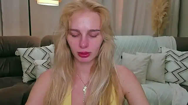 blonde__flirt webcam