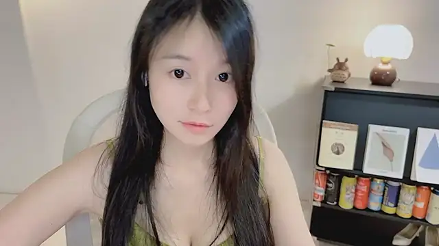 Onechestnut live sex cam