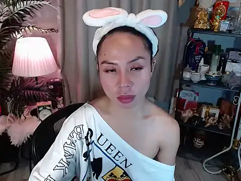 AsianTrixxx webcam