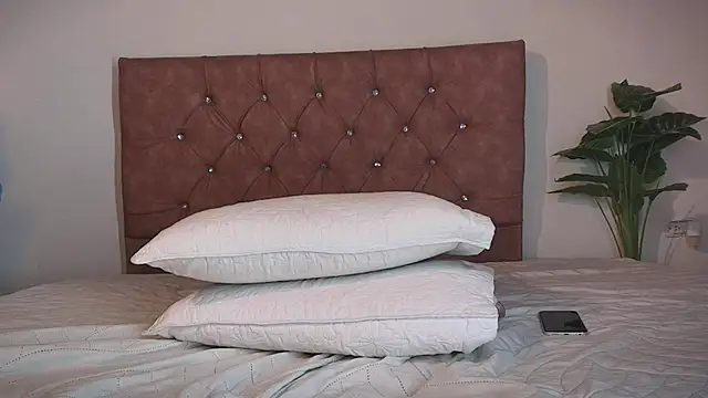 king_lovely_hornyy webcam