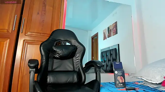 Liamsubtle01 webcam stripchat model stream image