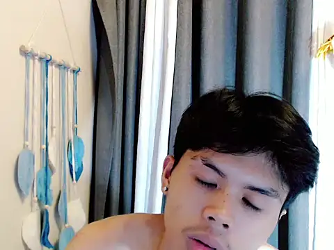 sweet_cuttieguy webcam