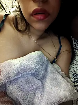 Webcam Model (Lavanya_sexyy)  is live.Free join now!