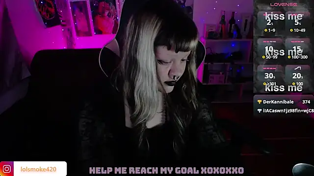 Bdsm_and_fries webcam