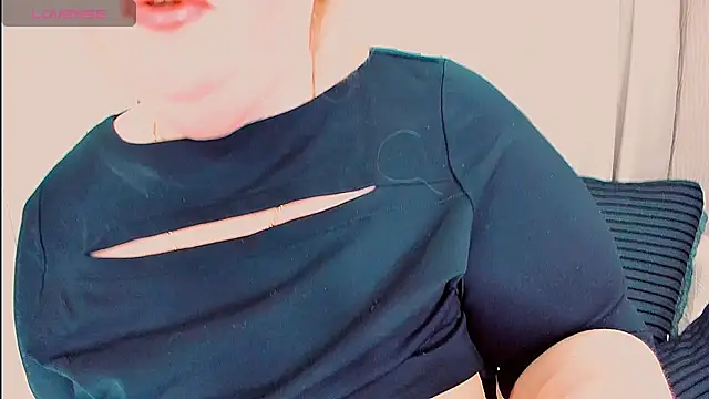 BIGTITSBBW webcam