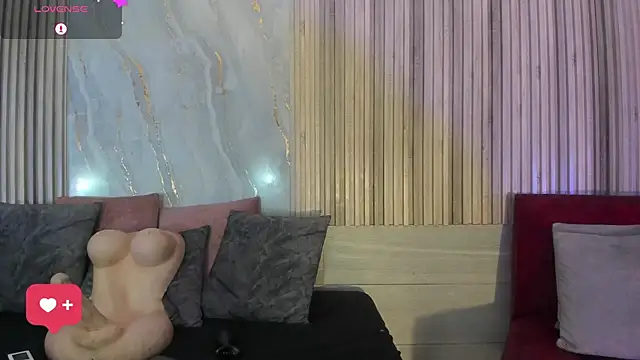 BriannaChelsea webcam