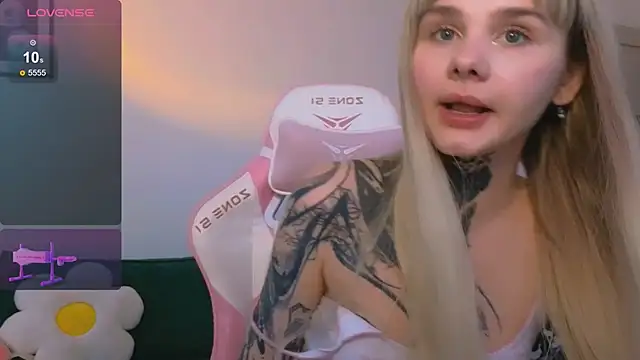 Britney_Lynch webcam