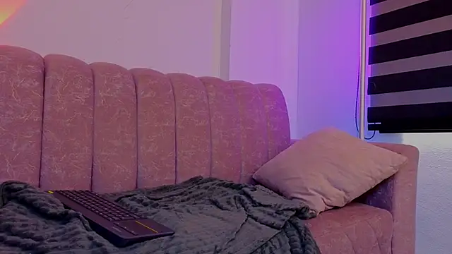 _scarletmoore webcam