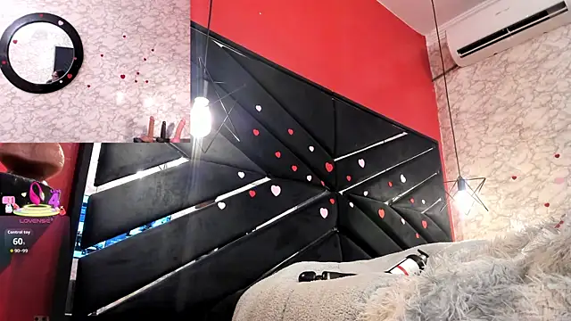 IVISBOUNCYASS webcam