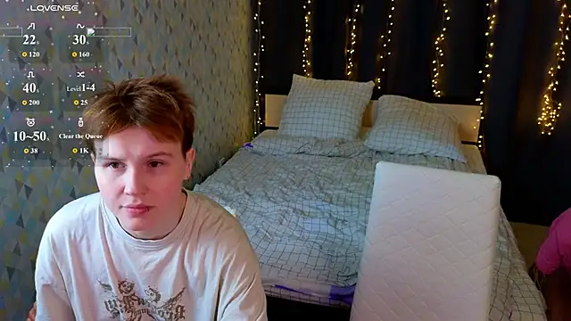 two_gerls_here webcam