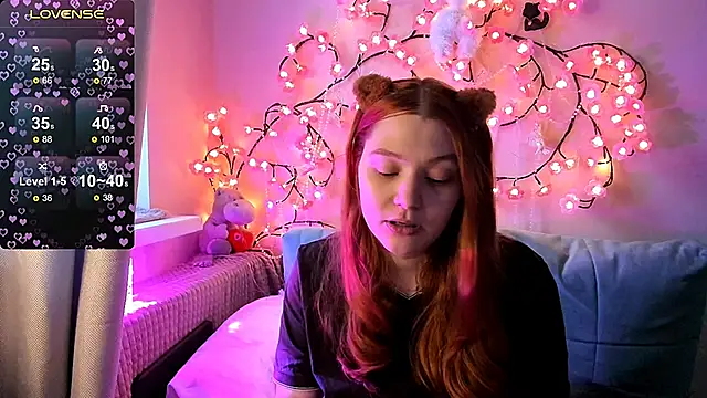 Ungoliant_Kiss webcam