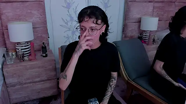 CaliferAndAurora webcam