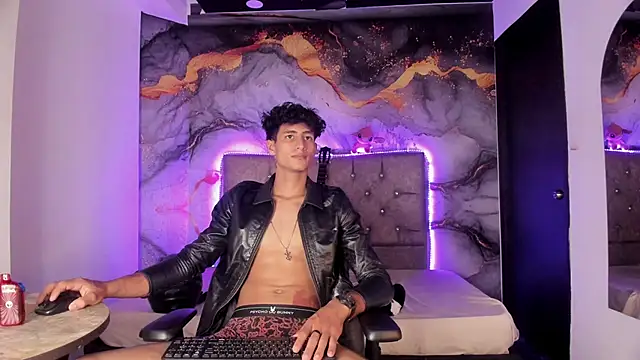 MaxiimoRomano_ webcam