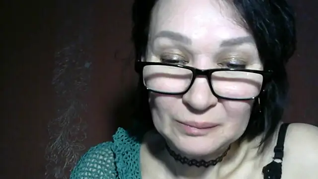 PrettyAndWild webcam