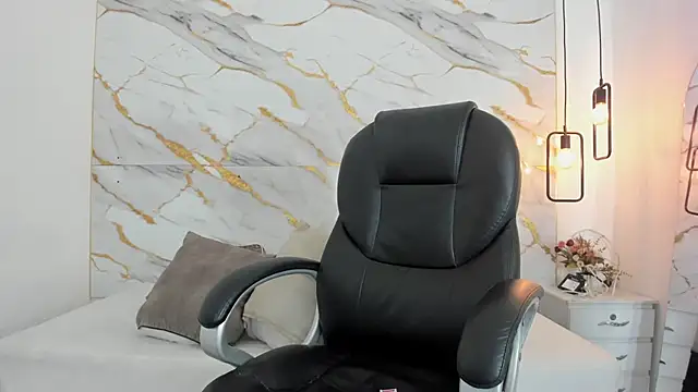 pretty_ariiel webcam