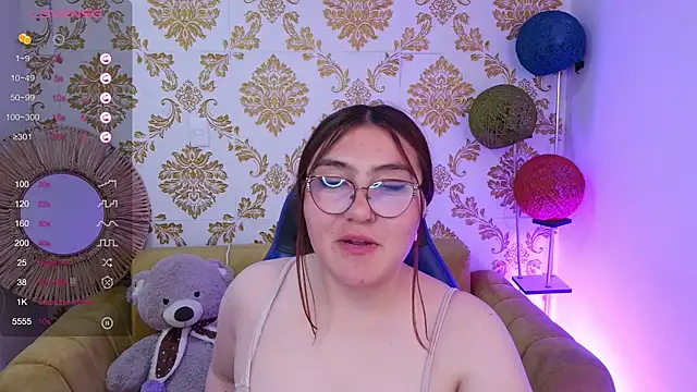 conniejames_m webcam