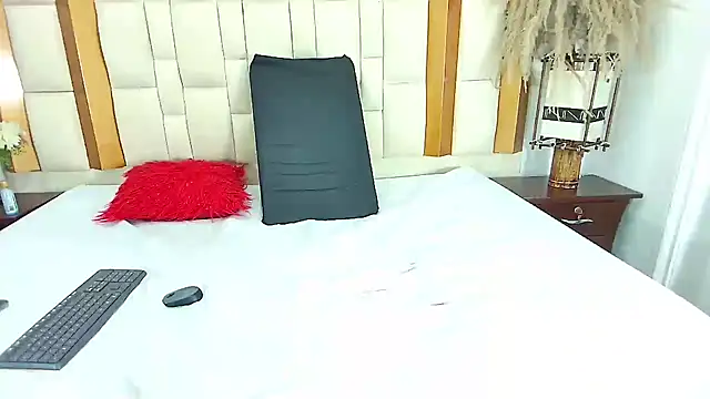 KiaraJohnsonn webcam