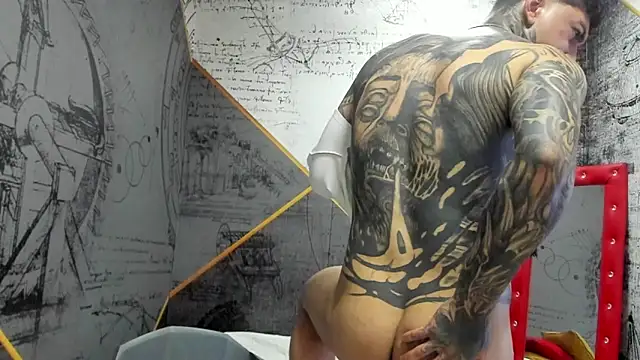 Gury_tattoo webcam