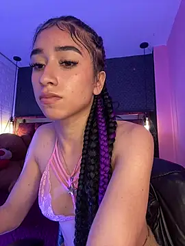 Alahia_pink_ webcam