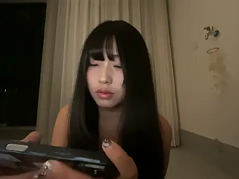 美女77momomo在线直播