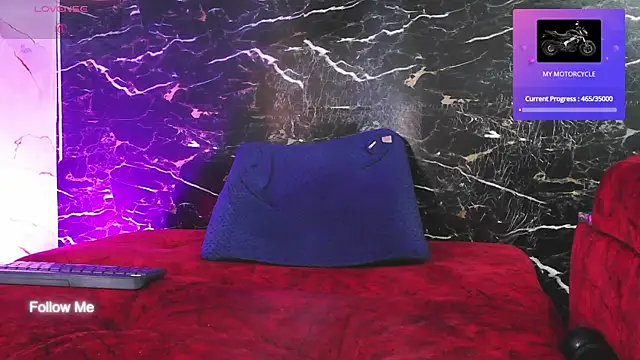 crislingery_dolli webcam