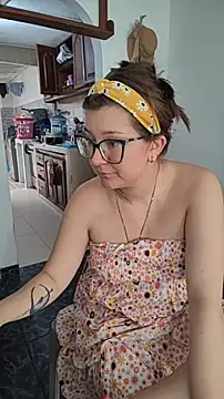 HunnyyLove webcam