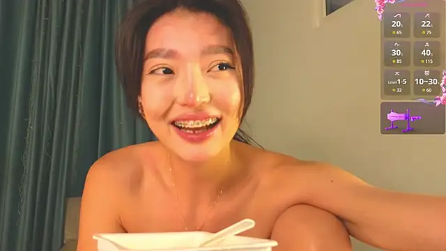 AudreyMell live sex cam