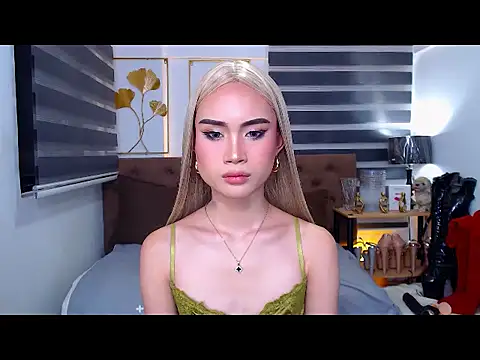 JuicyCockThea webcam