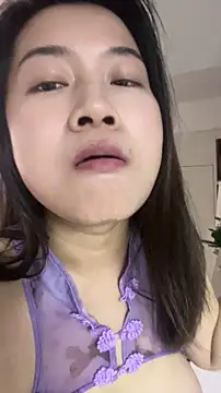 美女mo-mo-69在线直播