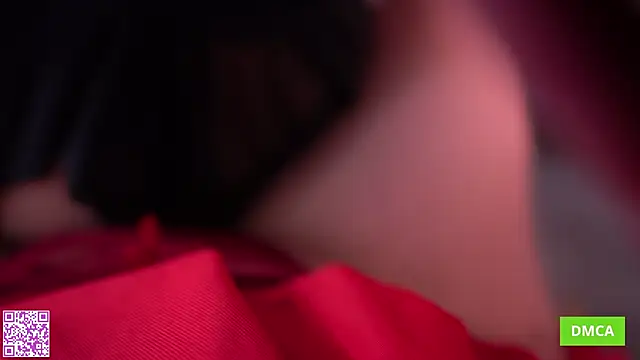 Wild_Wonders from StripChat is Freechat