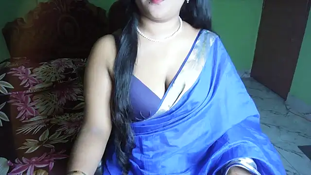 BengaliQueenStar webcam